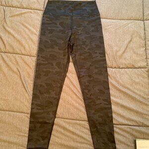 Womens Camo Leggings
